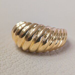 14K Gold Croissant Dome Ring Ribbed Design Size 6.25